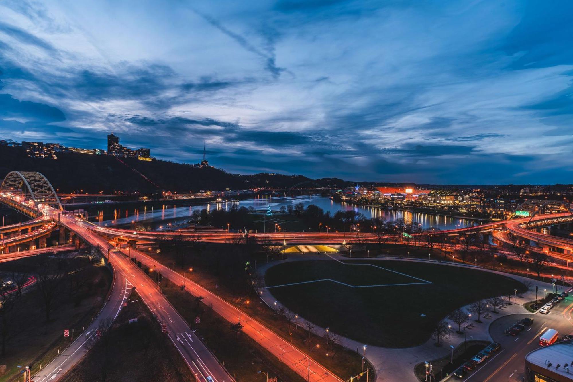 Luxury High Rise 1Bd River Views Downtown Pittsburgh Eksteriør bilde